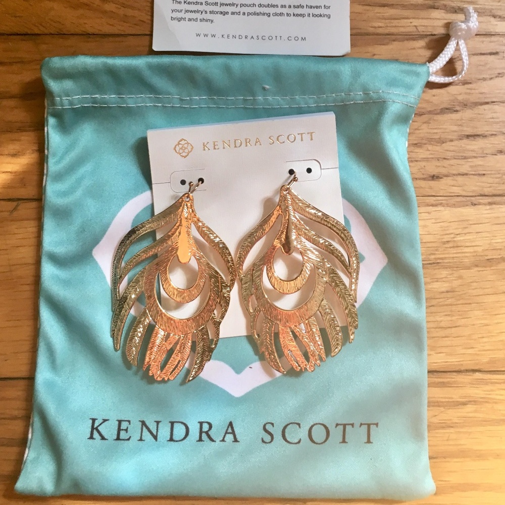 Kendra Scott rose gold Karina earrings
